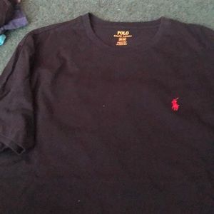 Men’s Black short sleeve- Tshirt- polo- size M